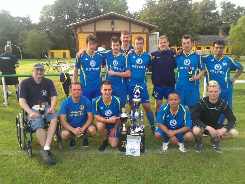 Mannschaftsfoto/Teamfoto von FC Gelb-Blau Damgarten