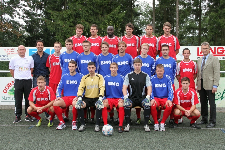 Mannschaftsfoto/Teamfoto von FC Lennestadt